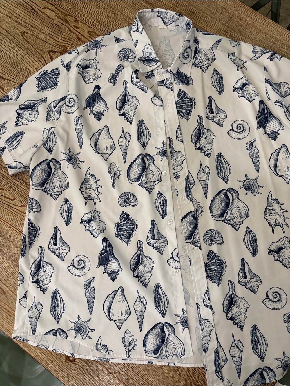 Men's White Short-Sleeve Shell Print Button-Up Shirt